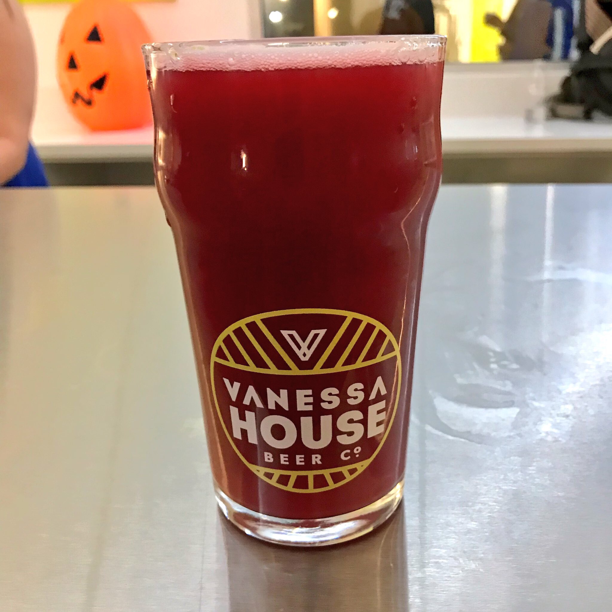 Vanessa House’s New Home 405 Magazine